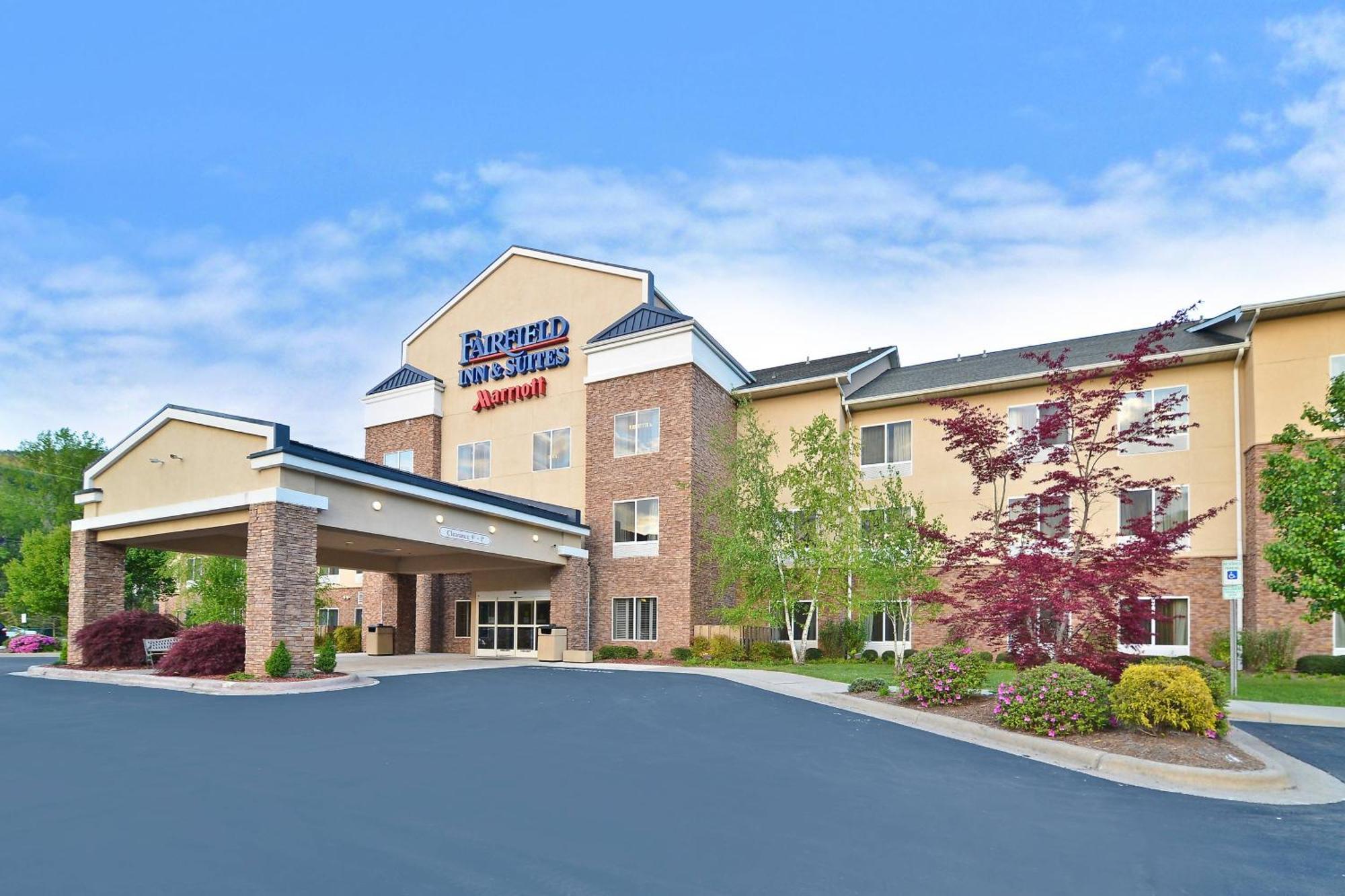 Fairfield Inn & Suites Cherokee Extérieur photo